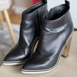 Nicholas Kirkwood Black Heel Booties